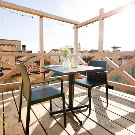 Loversinitaly Romantic Apartments - Altana And Jacuzzi Venedig Exteriör bild