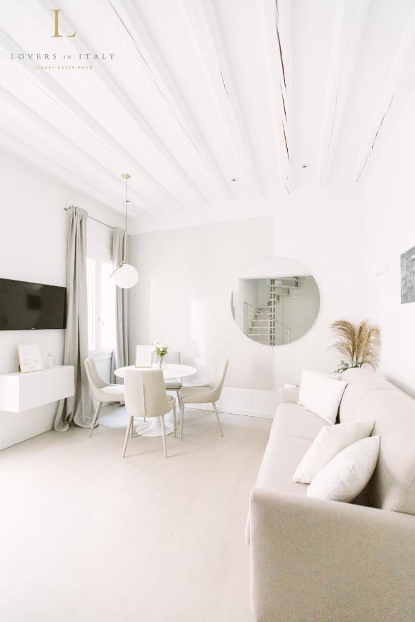 Loversinitaly Romantic Apartments - Altana And Jacuzzi Venedig Exteriör bild