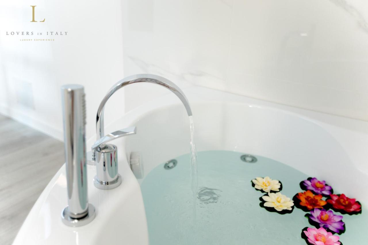 Loversinitaly Romantic Apartments - Altana And Jacuzzi Venedig Exteriör bild