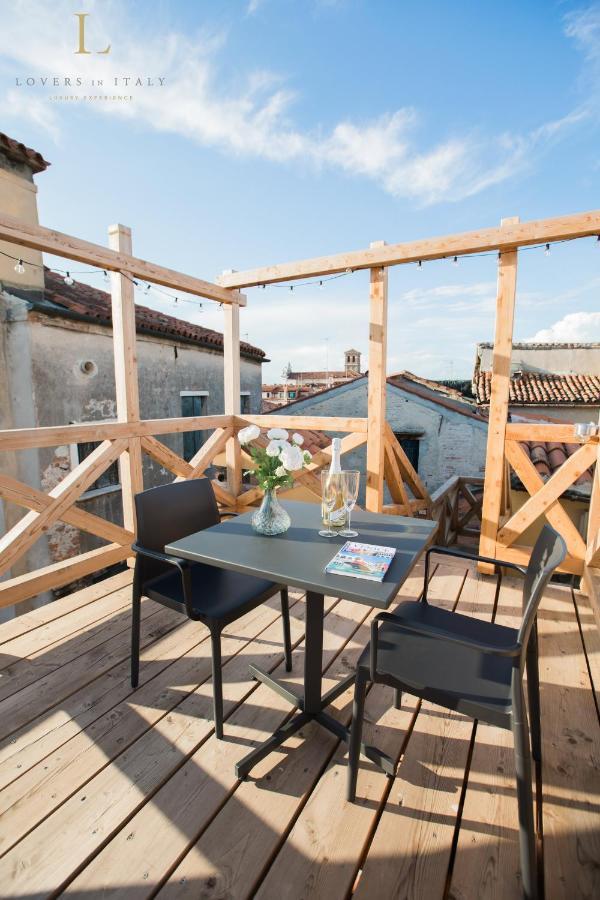 Loversinitaly Romantic Apartments - Altana And Jacuzzi Venedig Exteriör bild